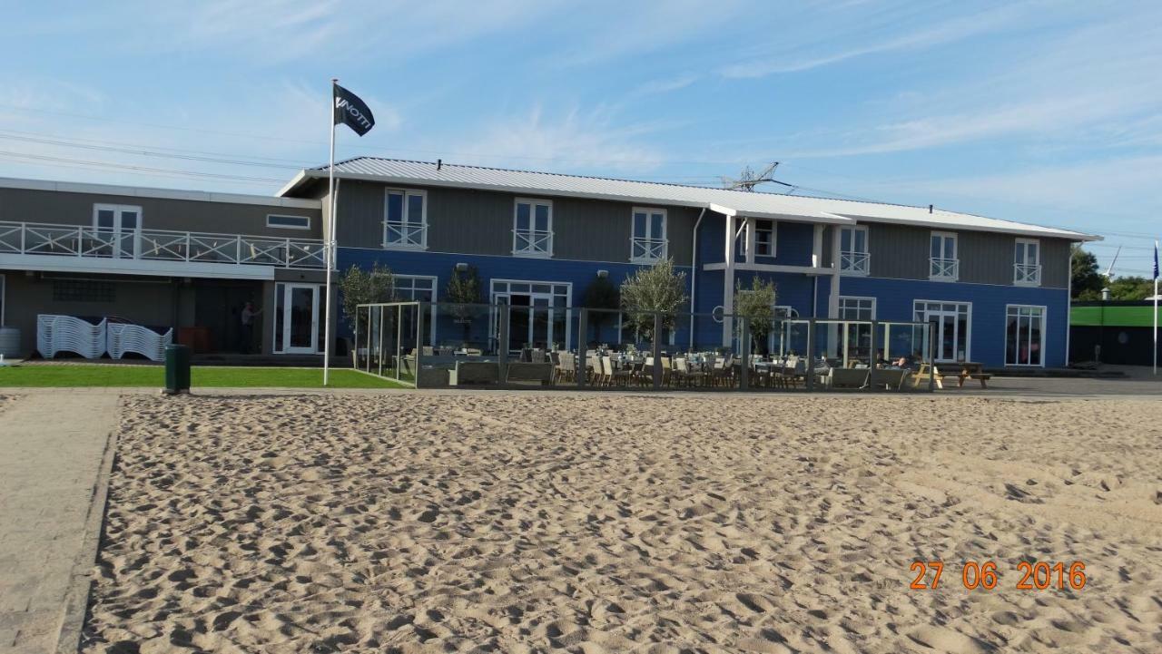 Beach Hotel Oostvoorne Hotel *